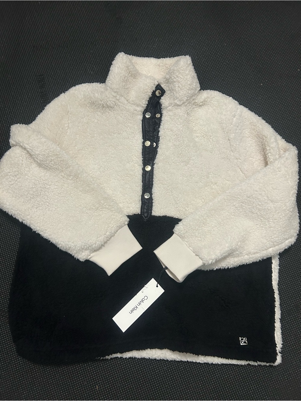 Calvin Klein women SizeL Two-Tone Sherpa Pullover Jacket - Cream & Black